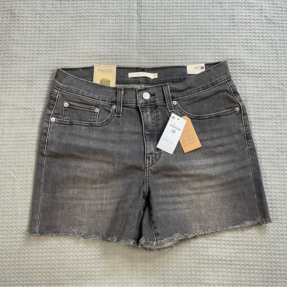 New Levi’s Mid Length Jean Shorts 30 Womens Stretch Denim Distressed Black